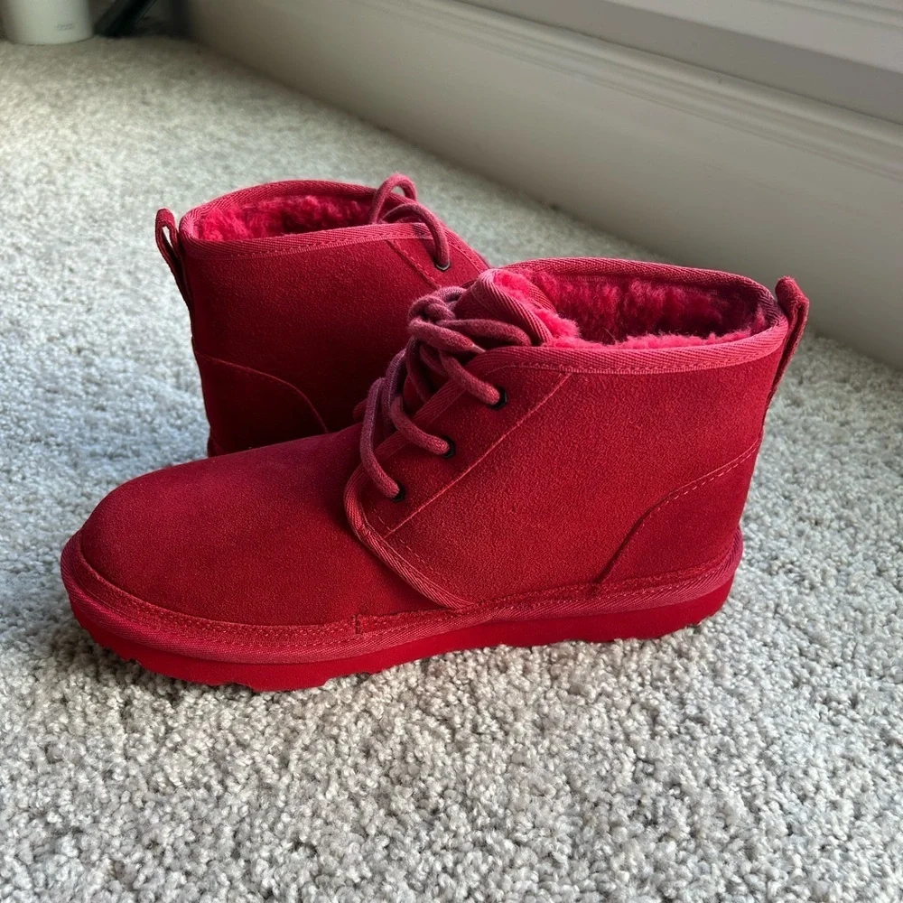 UGG Neumel II Boots Samba Red Size 6 Big Kid Youth Size 7.5 Womens